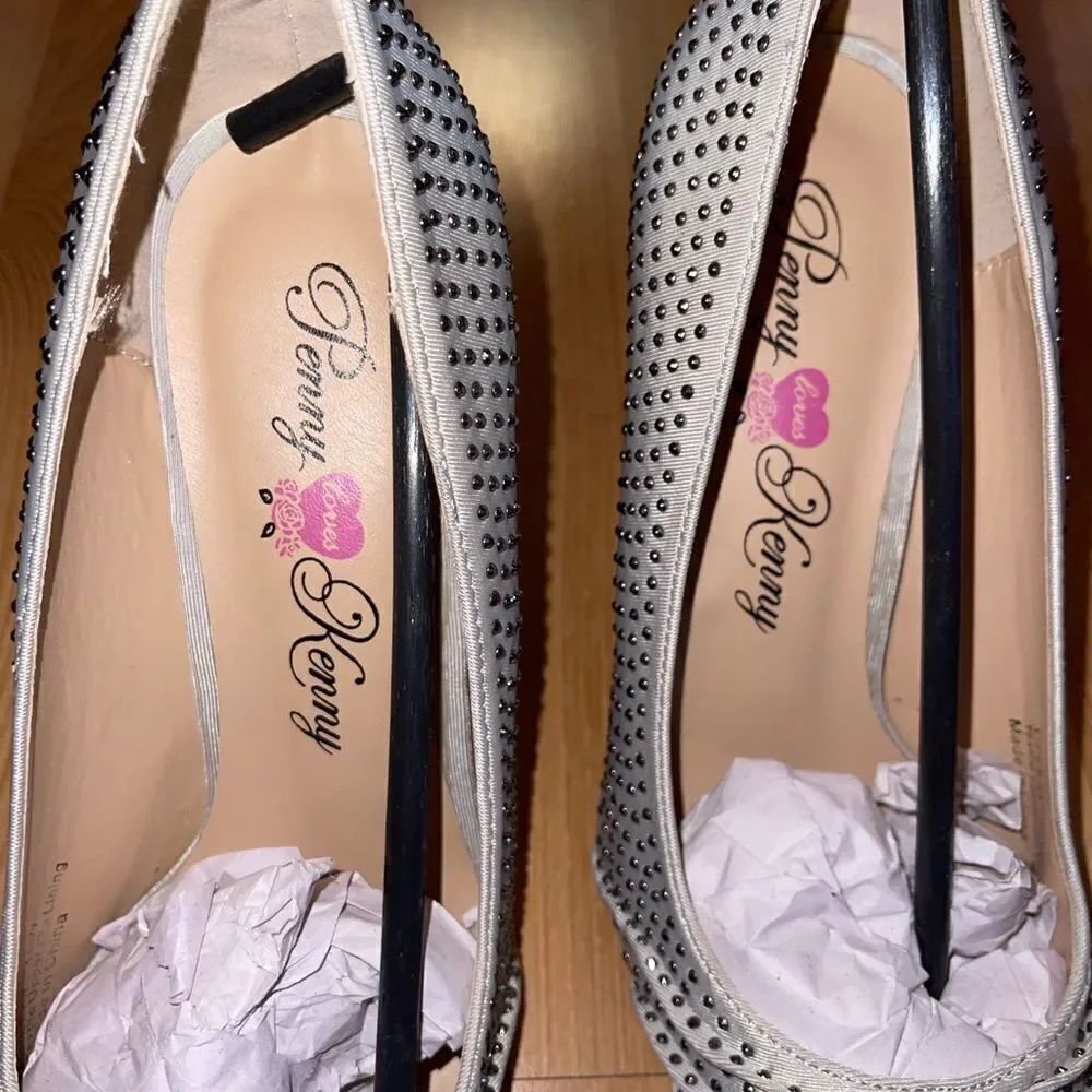 Silver Metallic Diamond Studded Pump Silver Metallic Diamond Studded Pump - Picture 10 of 16
